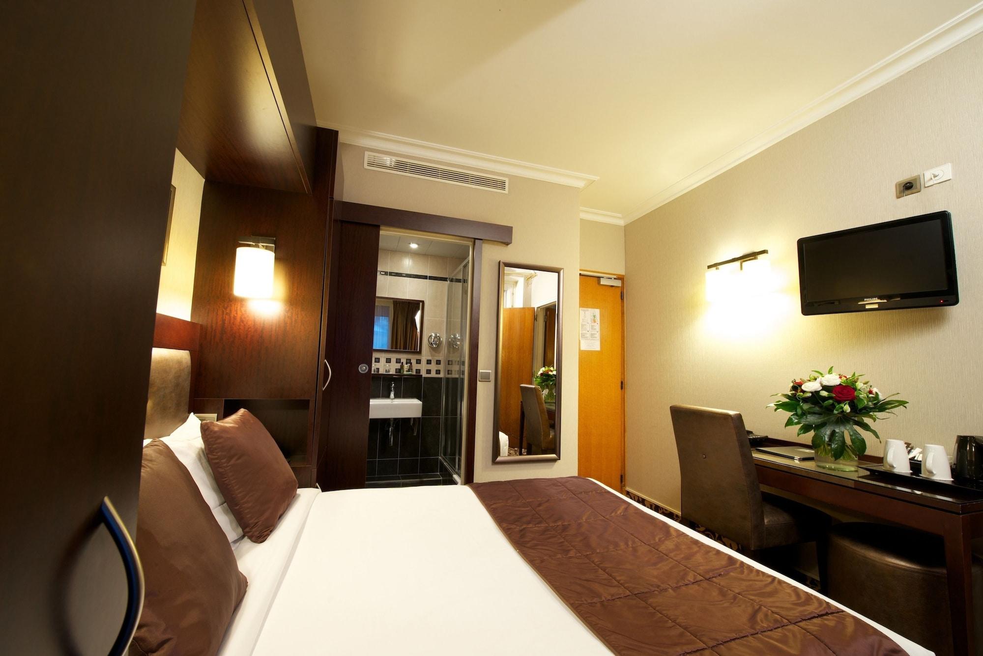 Hotel Abbatial Saint Germain Paris Exterior photo