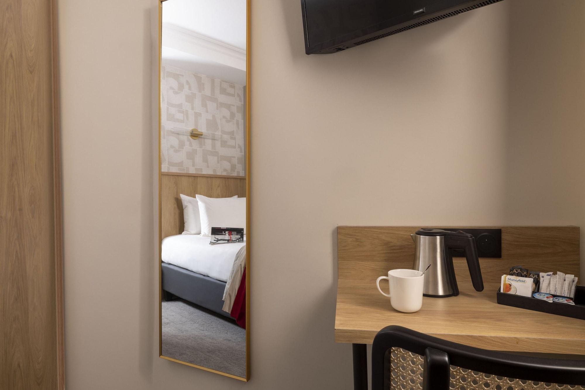 Hotel Abbatial Saint Germain Paris Exterior photo