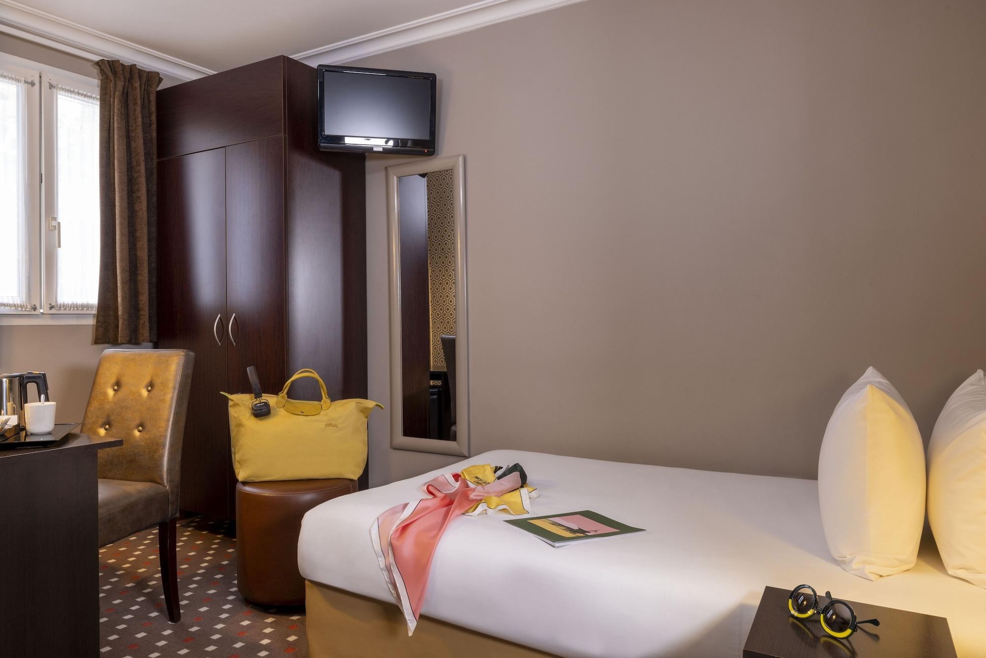 Hotel Abbatial Saint Germain Paris Exterior photo
